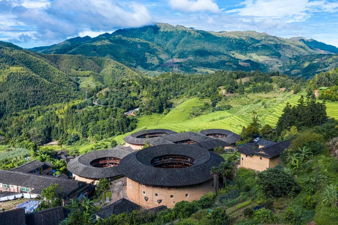 福建夕阳海景,夕阳下的福建海岸线