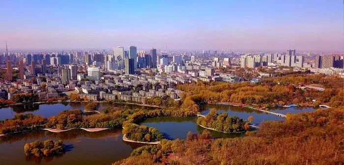 鞍山，钢铁之都的辉煌历程与变迁